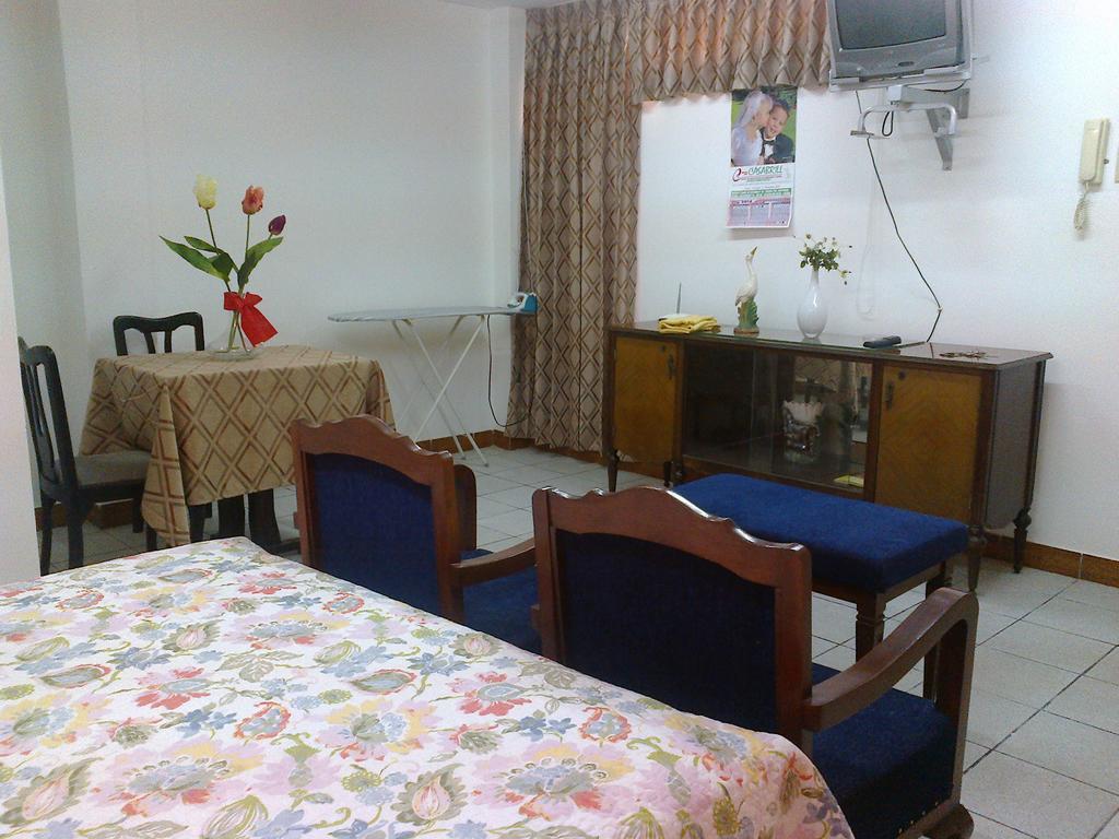 Strenua Santa Maria Suites Trujillo Habitación foto