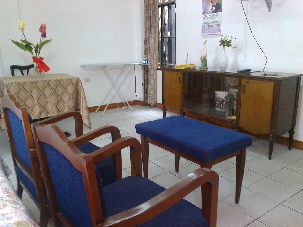 Strenua Santa Maria Suites Trujillo Habitación foto