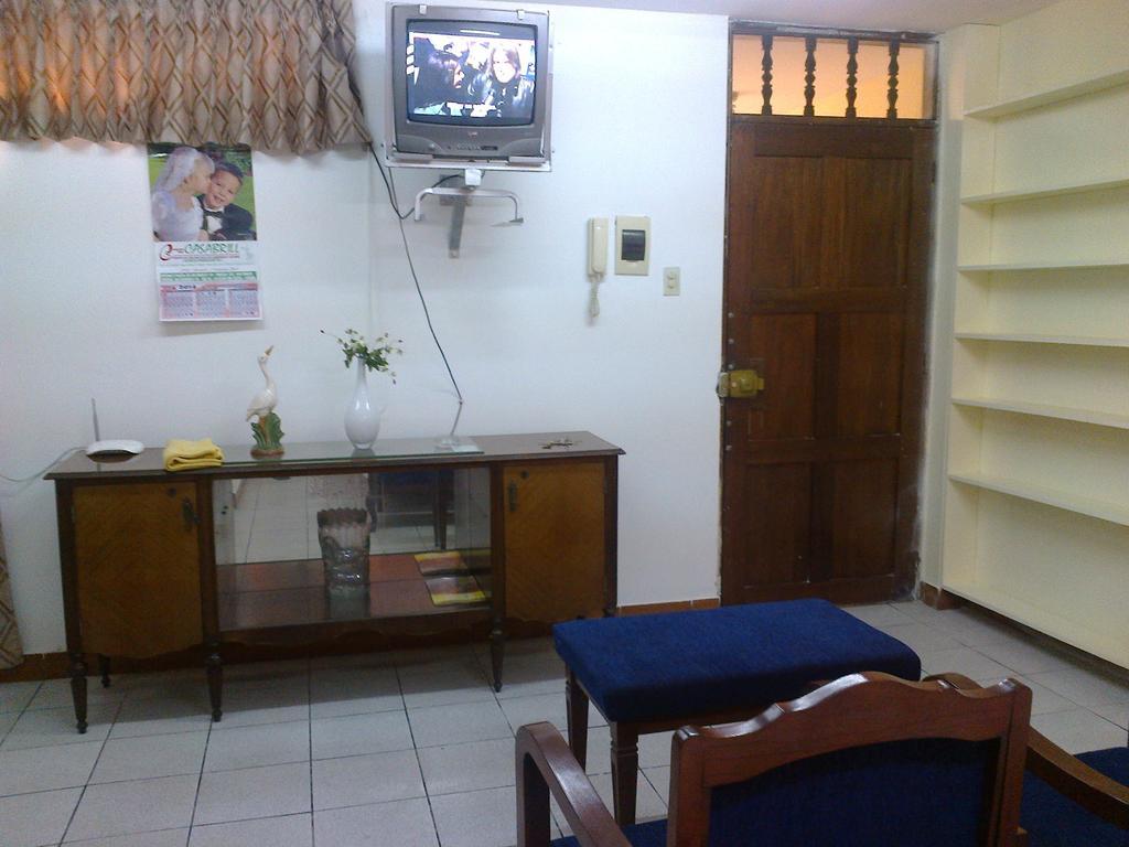 Strenua Santa Maria Suites Trujillo Exterior foto